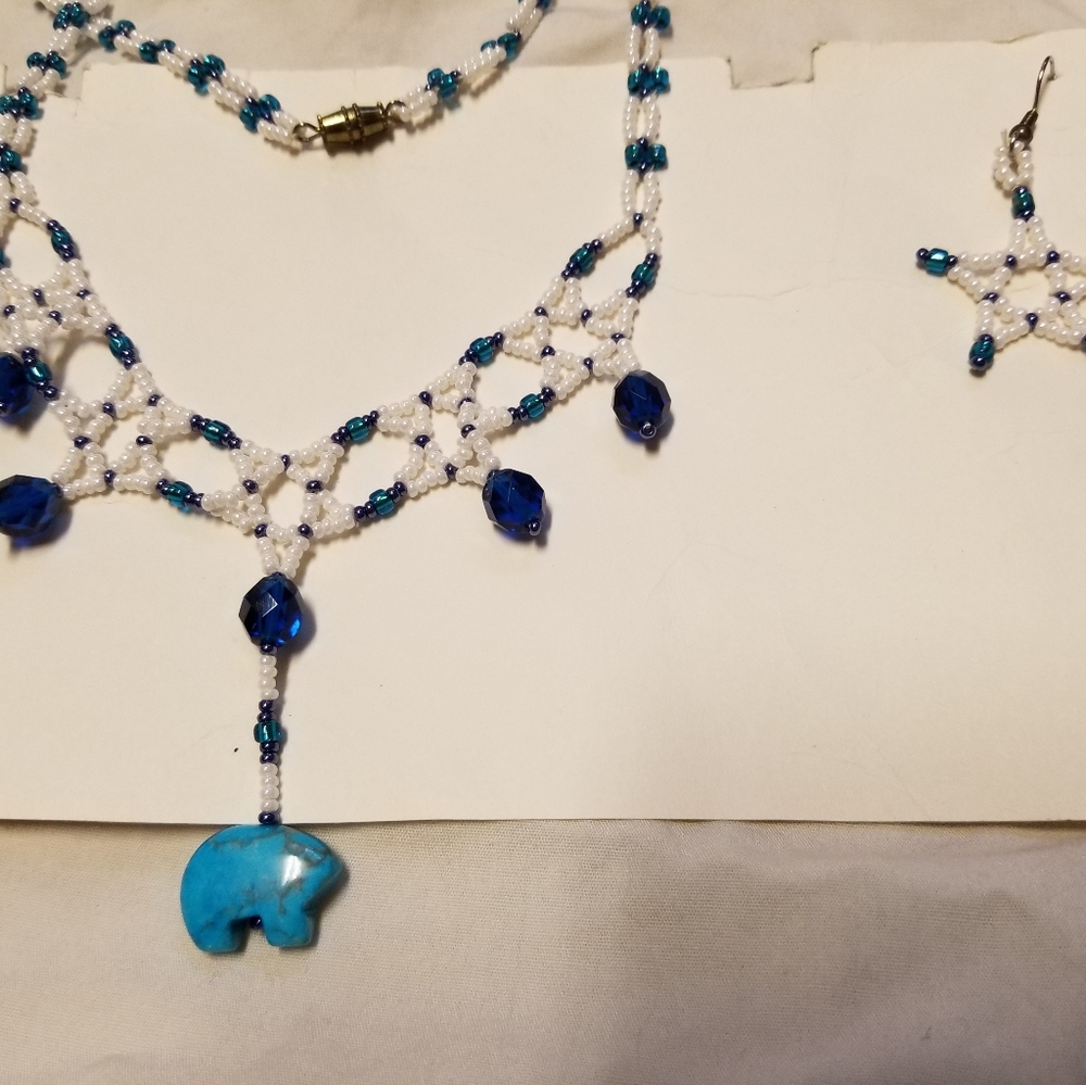 Jewelry Set - Picture 2 of 5
